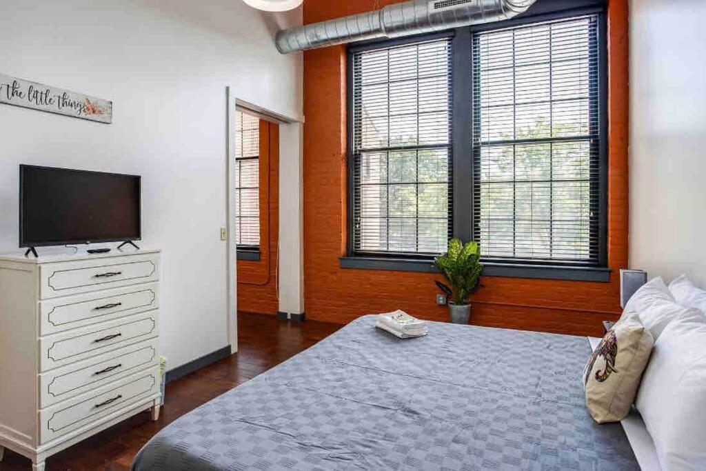 ロチェスターNy Style Centric Loft With King Bed By Park Av.アパートメント エクステリア 写真